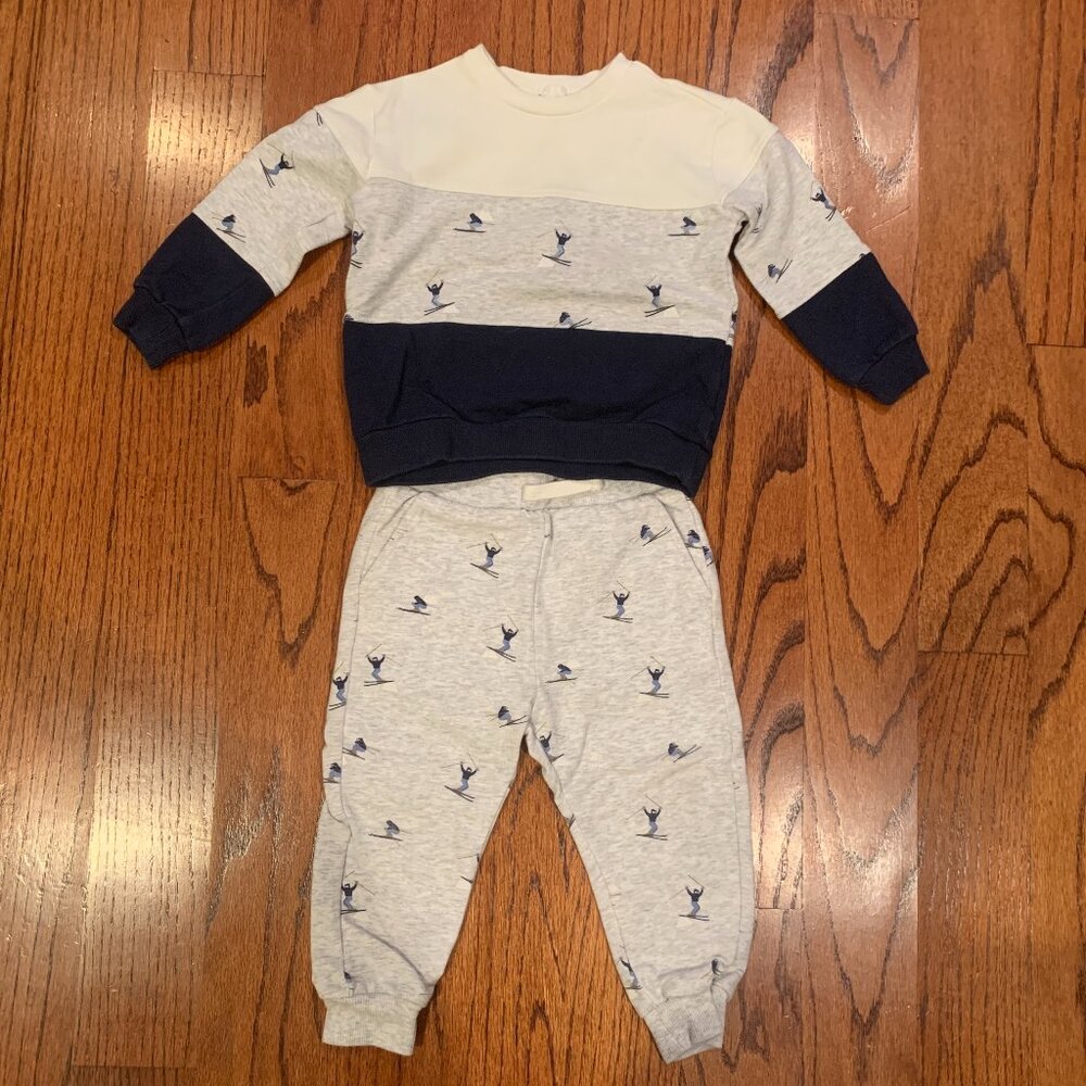 Miles the Label Skier Print Color Block Sweatshirt & Sweatpants Set | 18 months